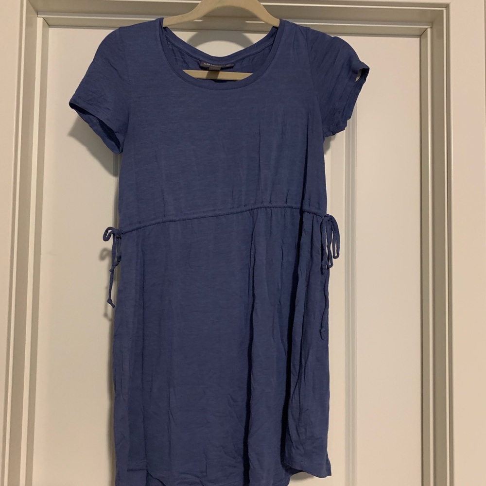 Blur maternity shirt